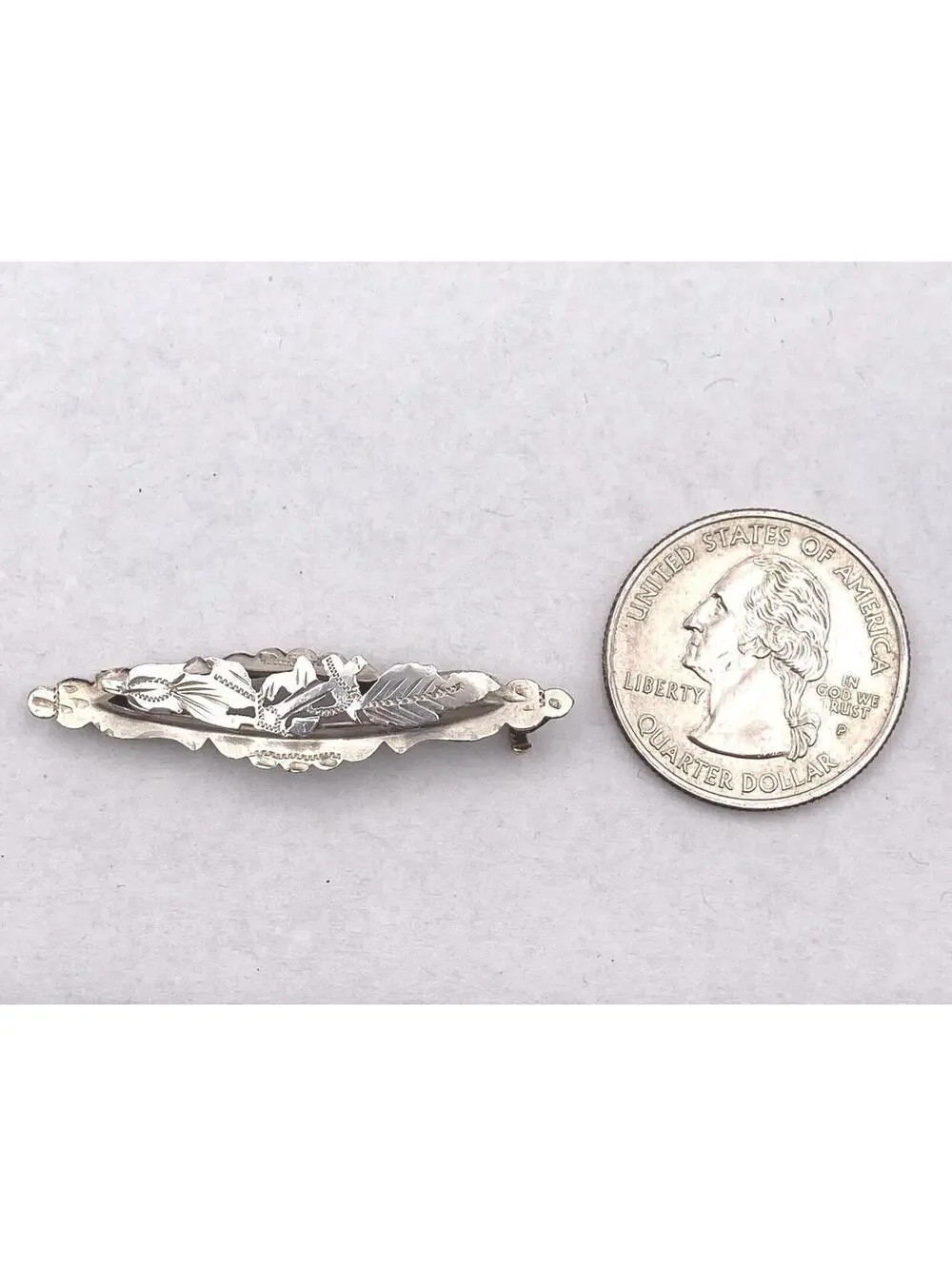 Antique Victorian Pearce & Thompson Birmingham Sterling Silver Bar Brooch.
